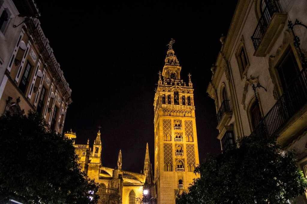 Villa Casa con piscina junto a Catedral Sevilla Exterior foto